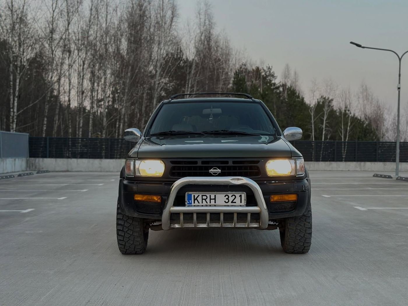 Nissan 3.3 V6 nuotrauka 2