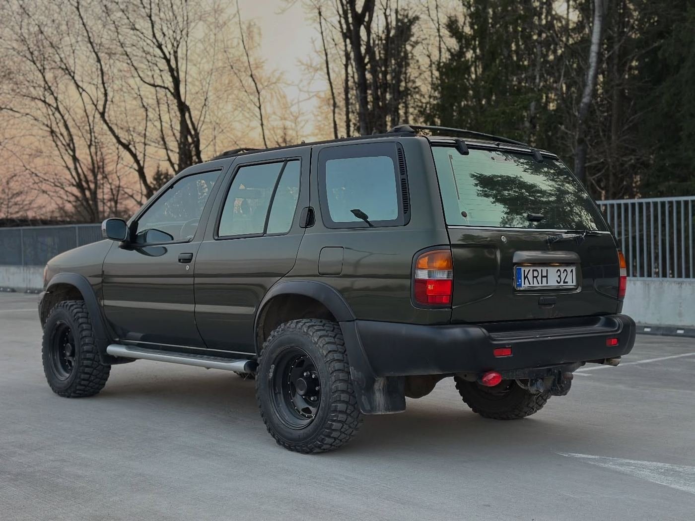 Nissan 3.3 V6 nuotrauka 7