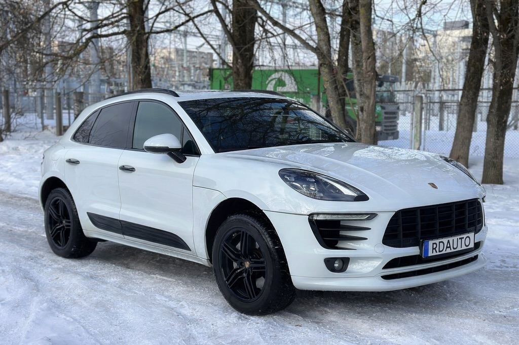 Porsche Macan S